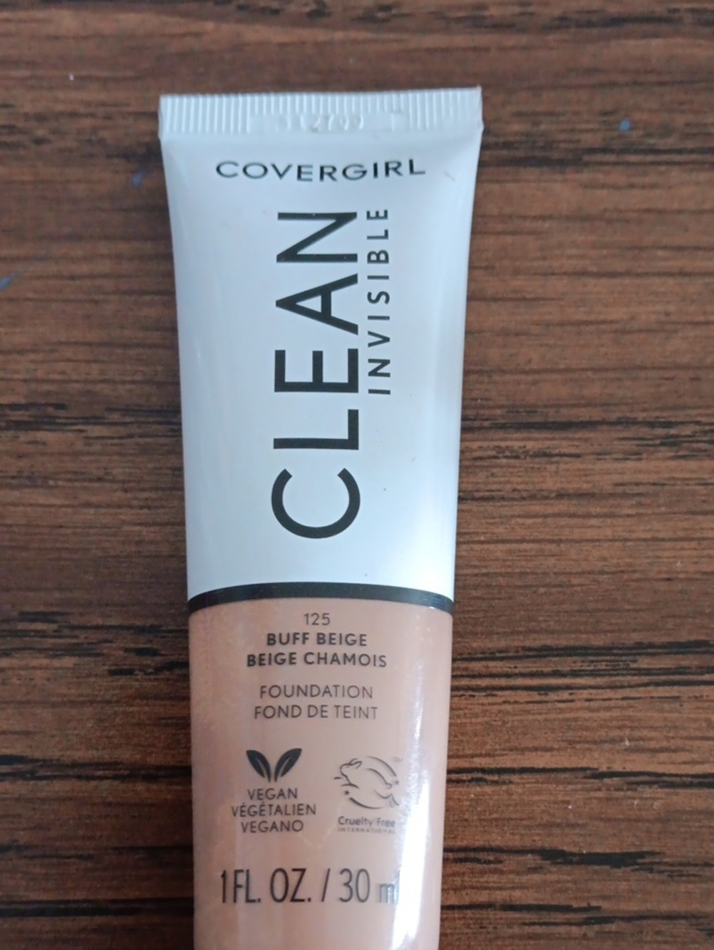 COVERGIRL Clean Invisible Foundation - Buff Beige